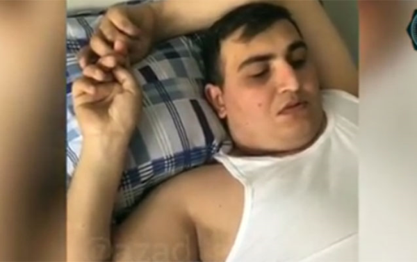 “Əməliyyatdan sonra oğlumun ayaqları iflic olub”